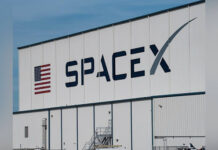 SpaceX Weighs Nasdaq Listing for Historic Public Debut