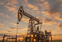 US Oil Prices Carry Heavy Burden of Iran War Into Third Week of Conflict